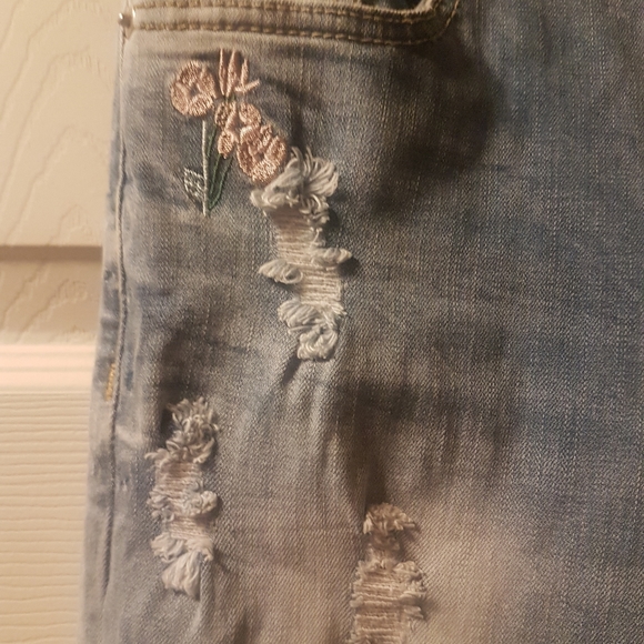 Jella Couture Embroidered Blue Jeans - Picture 9 of 16